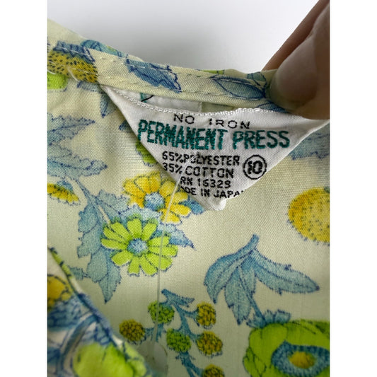 Vintage 1950s pinup floral shirt dress with peter pan collar size small