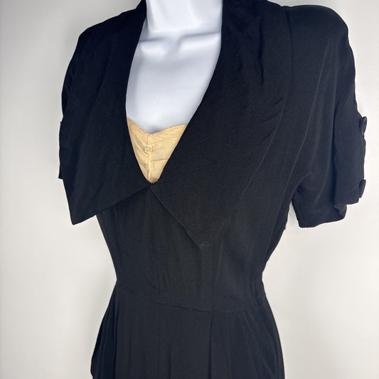 Party Lines BY Emma Domb Vintage 1940s Black Dress LBD XS/S Pockets! Collar!