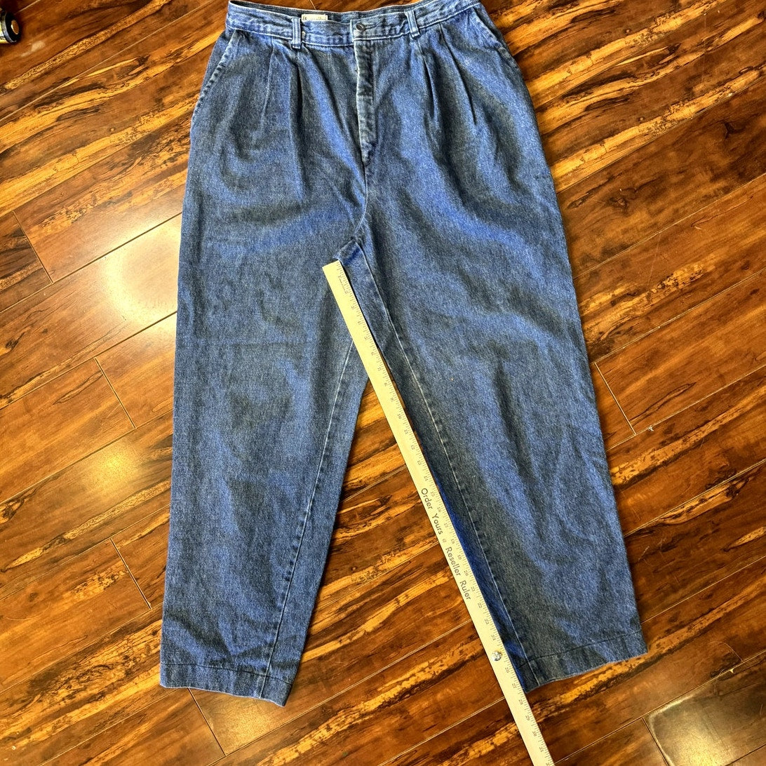 Levi's size 14 mom jeans (1980s)