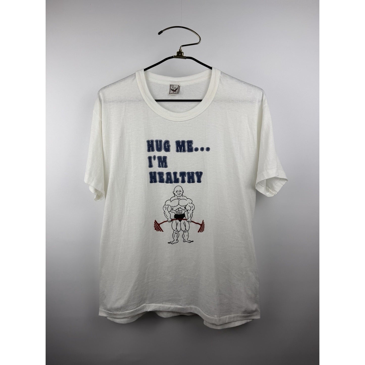 Vintage 70s Hug Me I’m Healthy Rare Weightlifting Bodybuilding Gym Tee XL 23x28