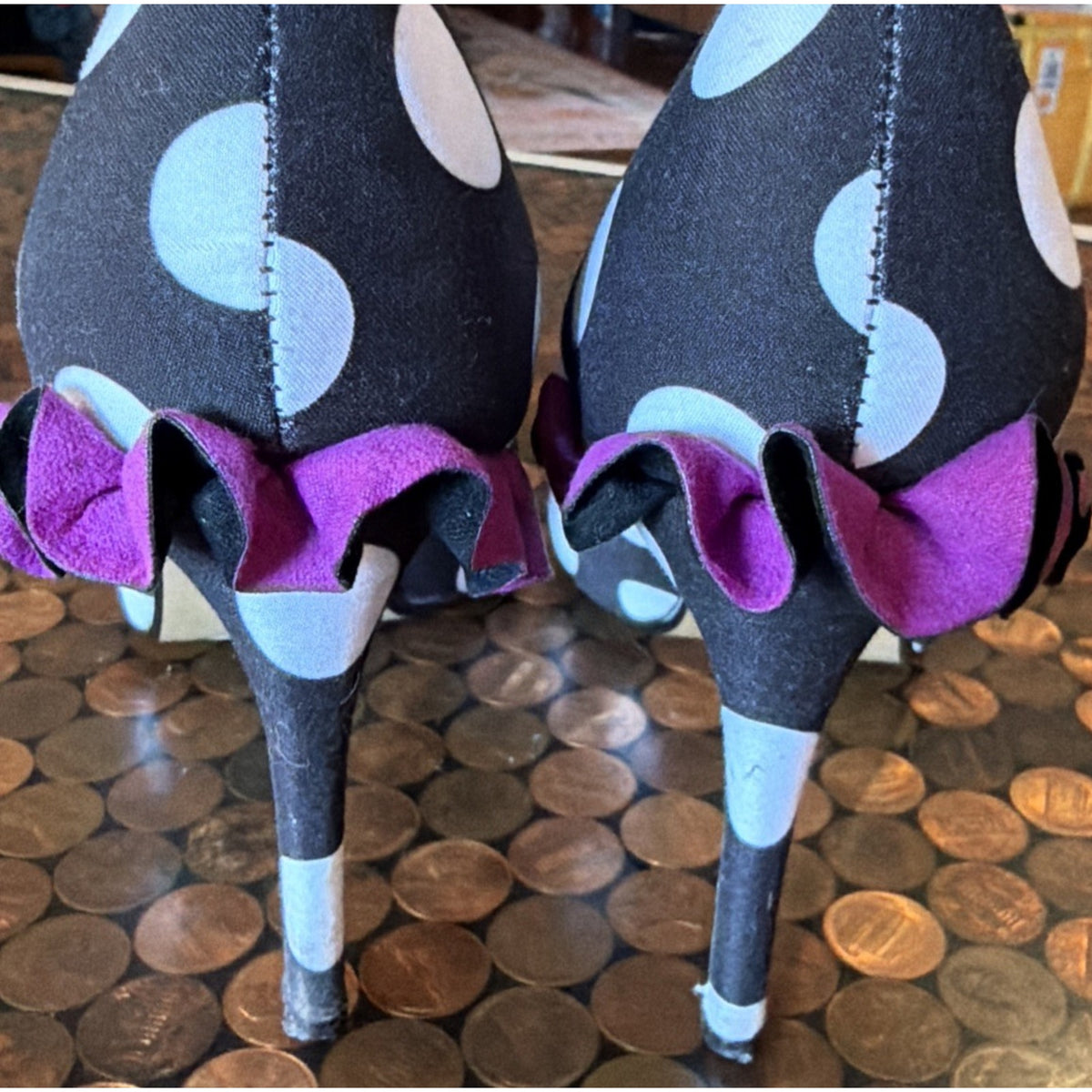 Betsey Johnson Polka Dot Pumps with Purple Ruffle Women's size 6.5 EUC - 4" Heel