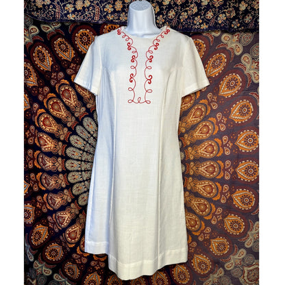 Something to white home about, midi dress (1970s)