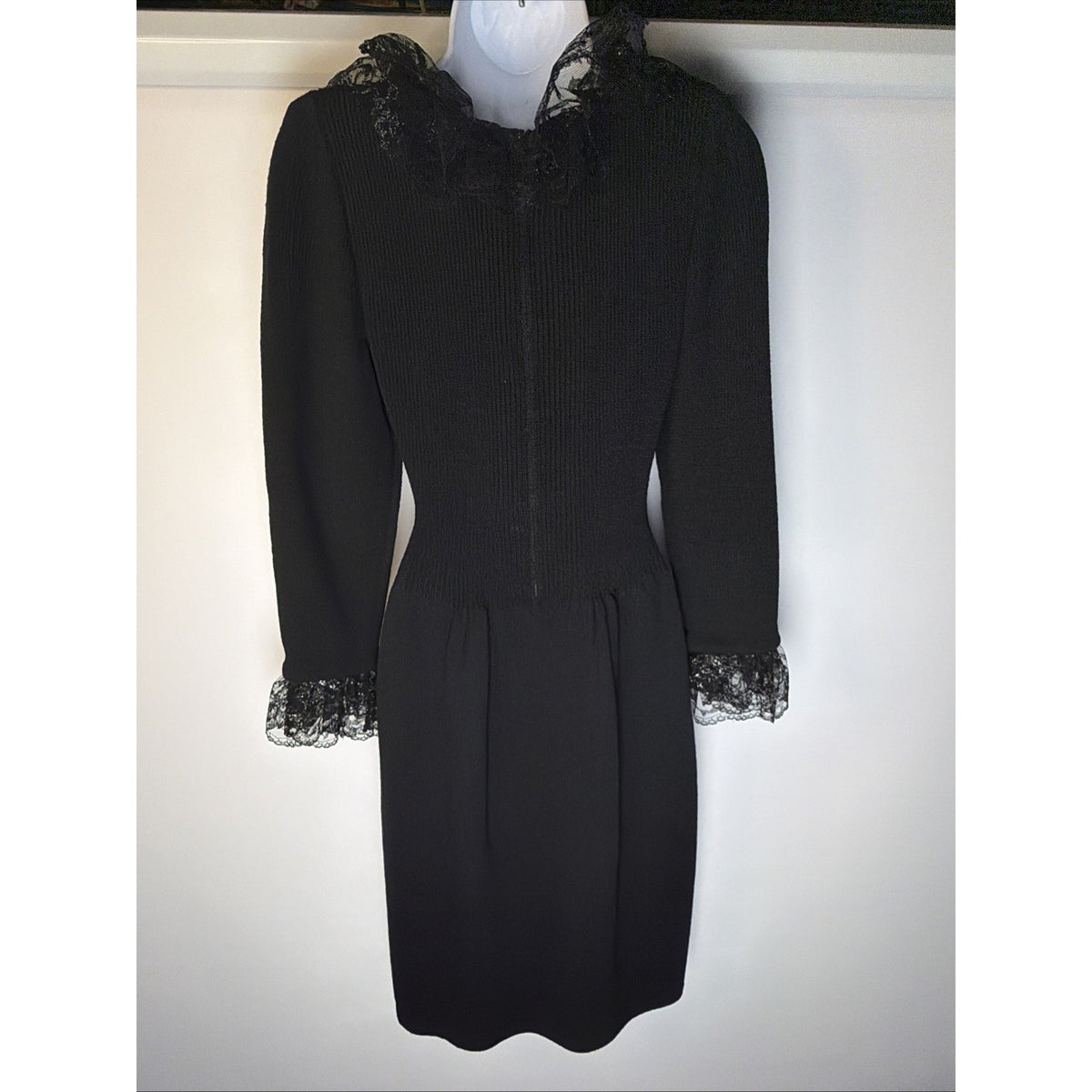 Vintage 1980s Don Sayres for Wellmore wool knit ruffle midi dress, M