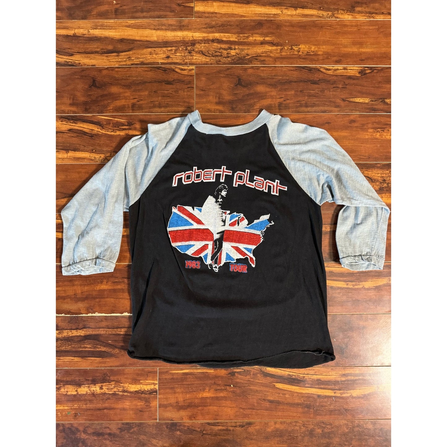 Vintage Robert plant UK tour raglan shirt size XL (1983)