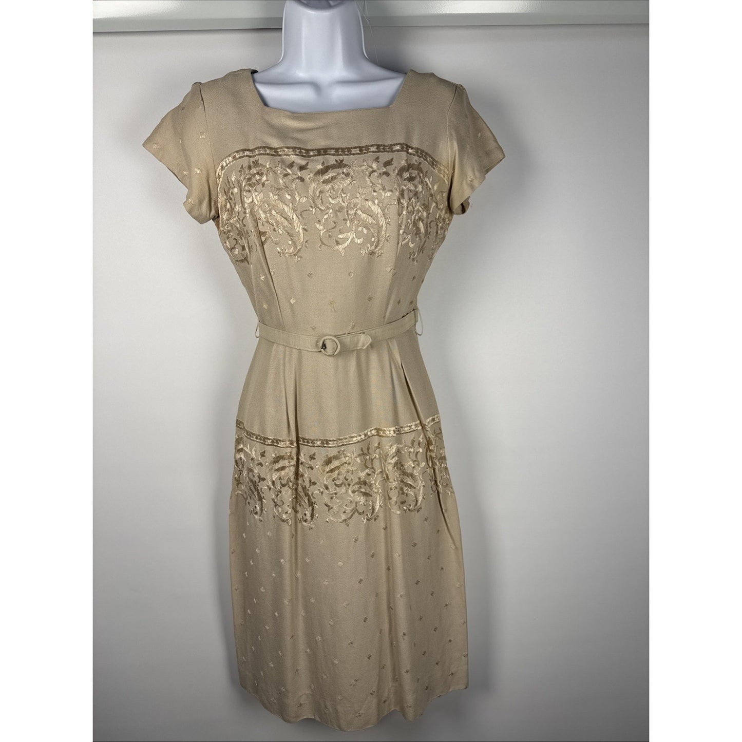 1950s Embroidered Tan Wiggle Pencil Dress - XS