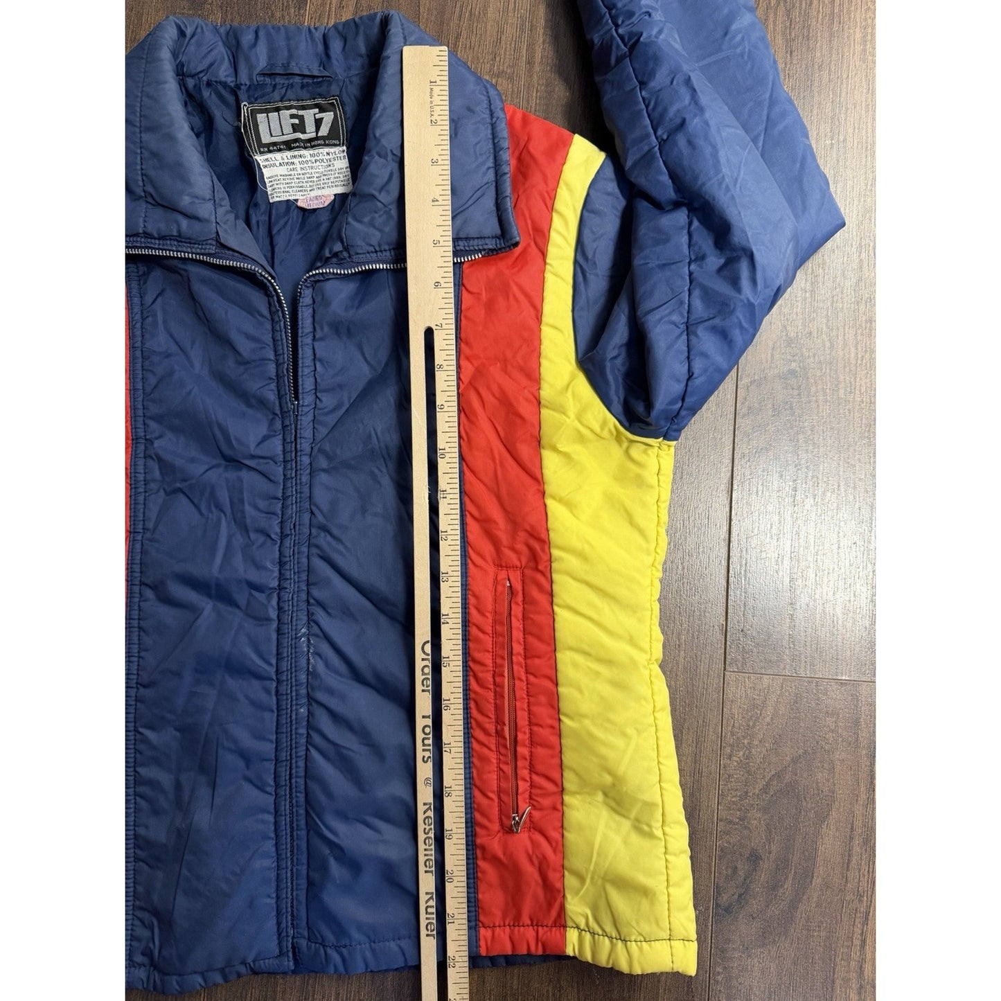Vintage 1970s Fitted Puffer Ski Jacket Women’s Small / Medium Retro Disco