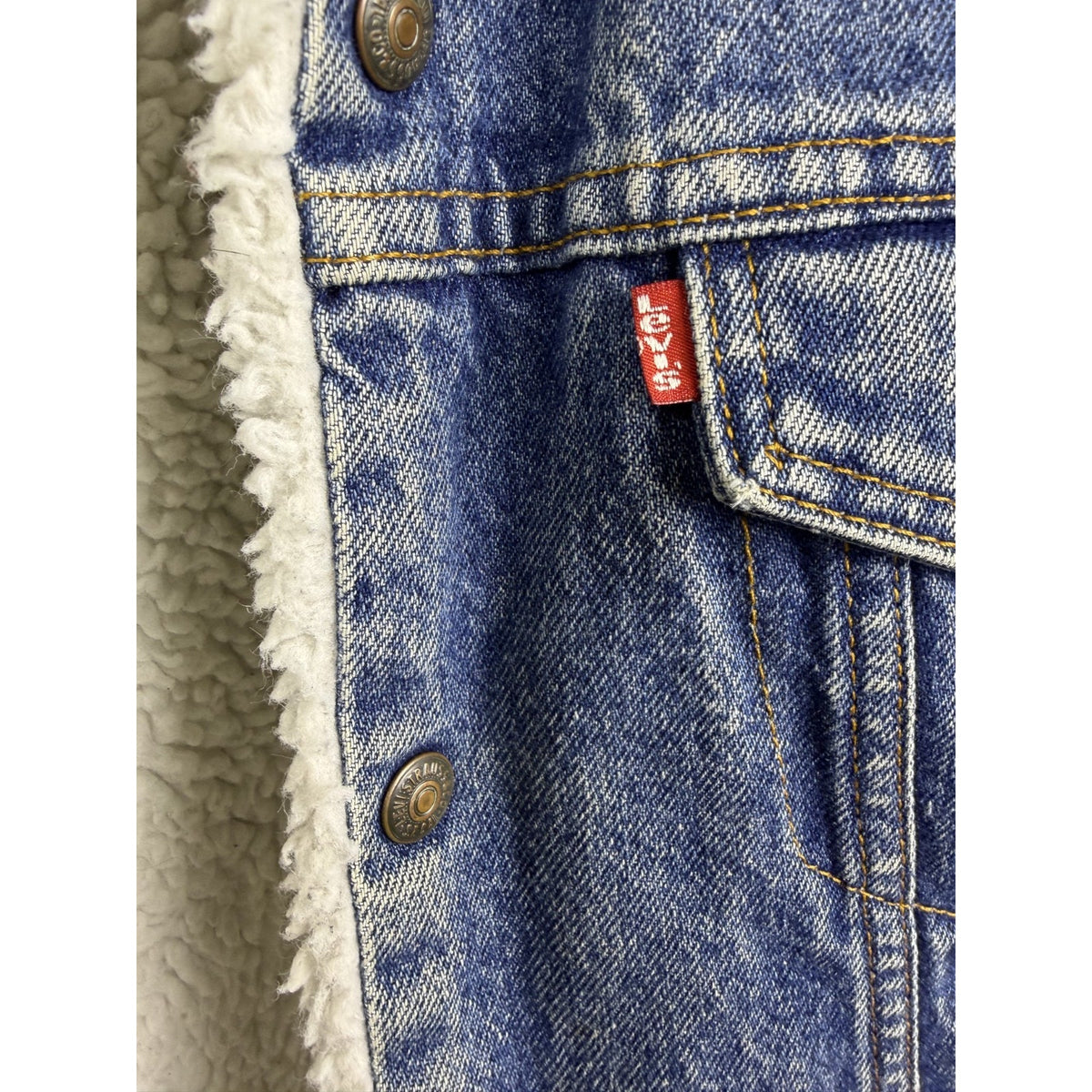 Vintage 1980s Levi's sherpa trucker denim jacket, USA made, L (40)