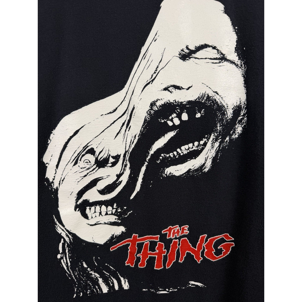 Vintage John Carpenter’s The Thing Split Face Movie Promo Tee Large 22.5x28