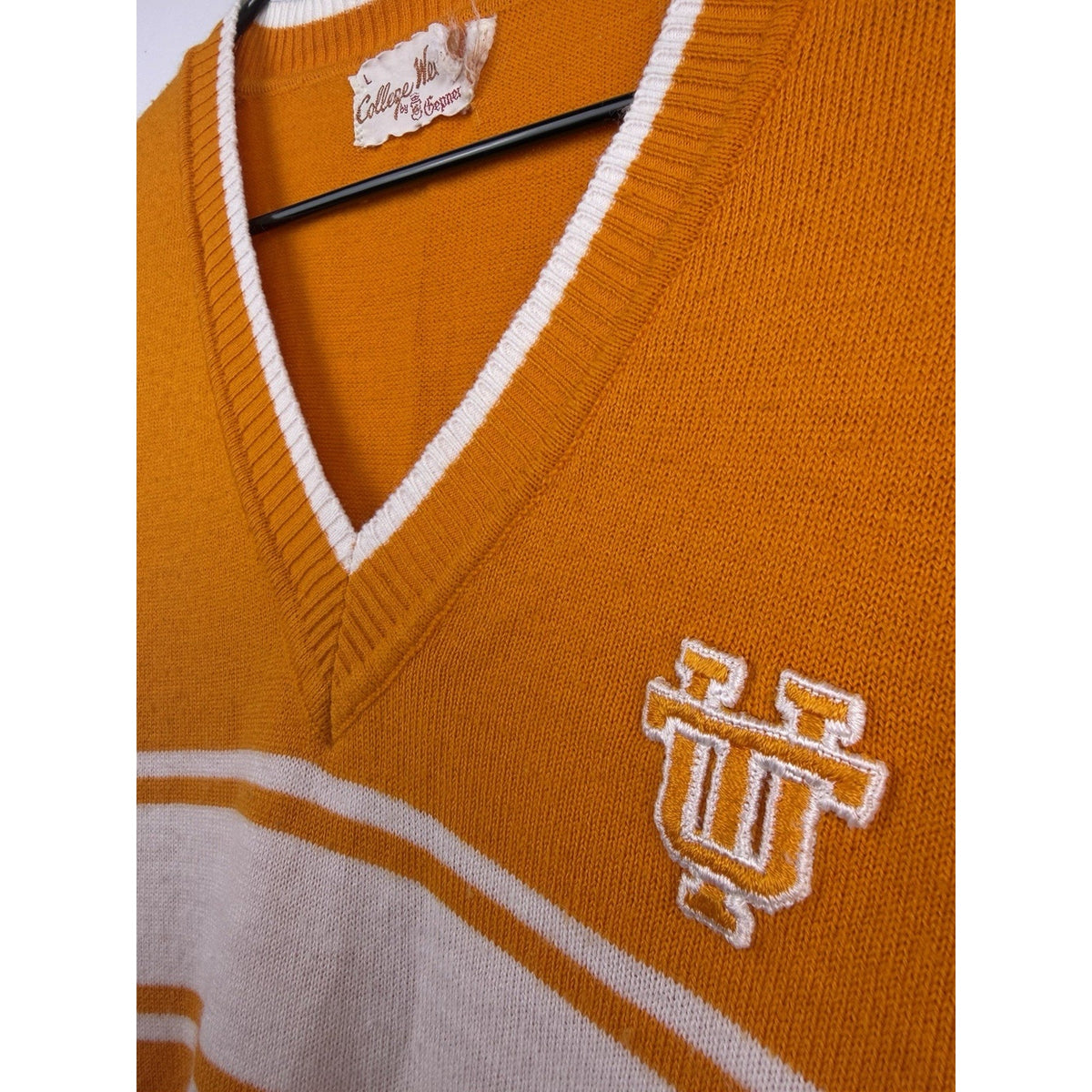 Vintage 1970’s College Wear By Gepner Tennessee Vols V-Neck Sweater Large 22x24