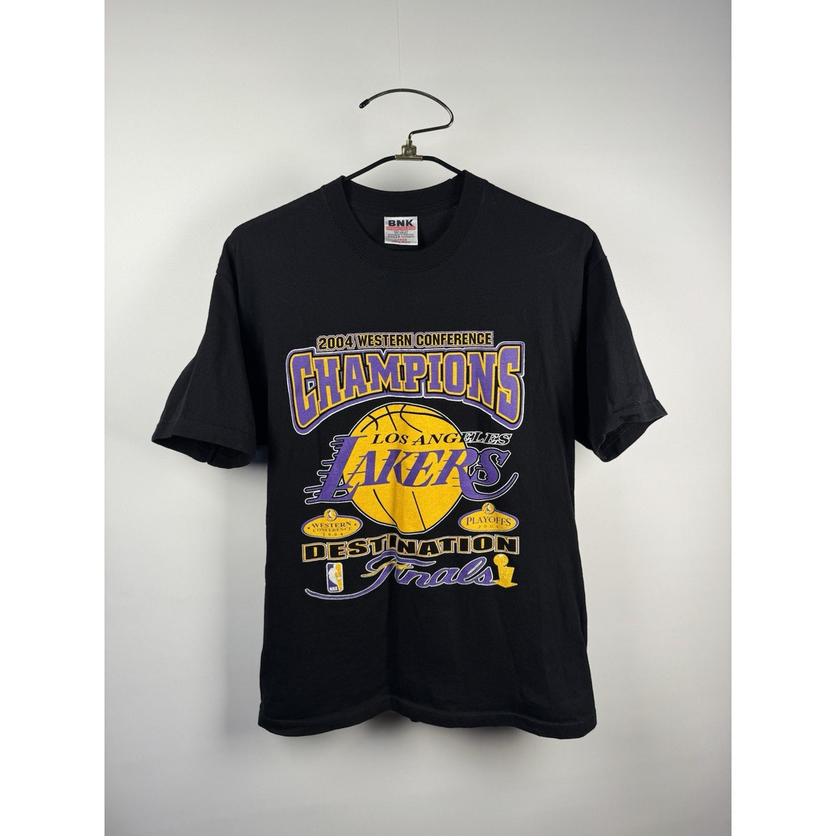 Vintage 2004 Los Angeles Lakers Western Conference "Lucky Shot" tee, L
