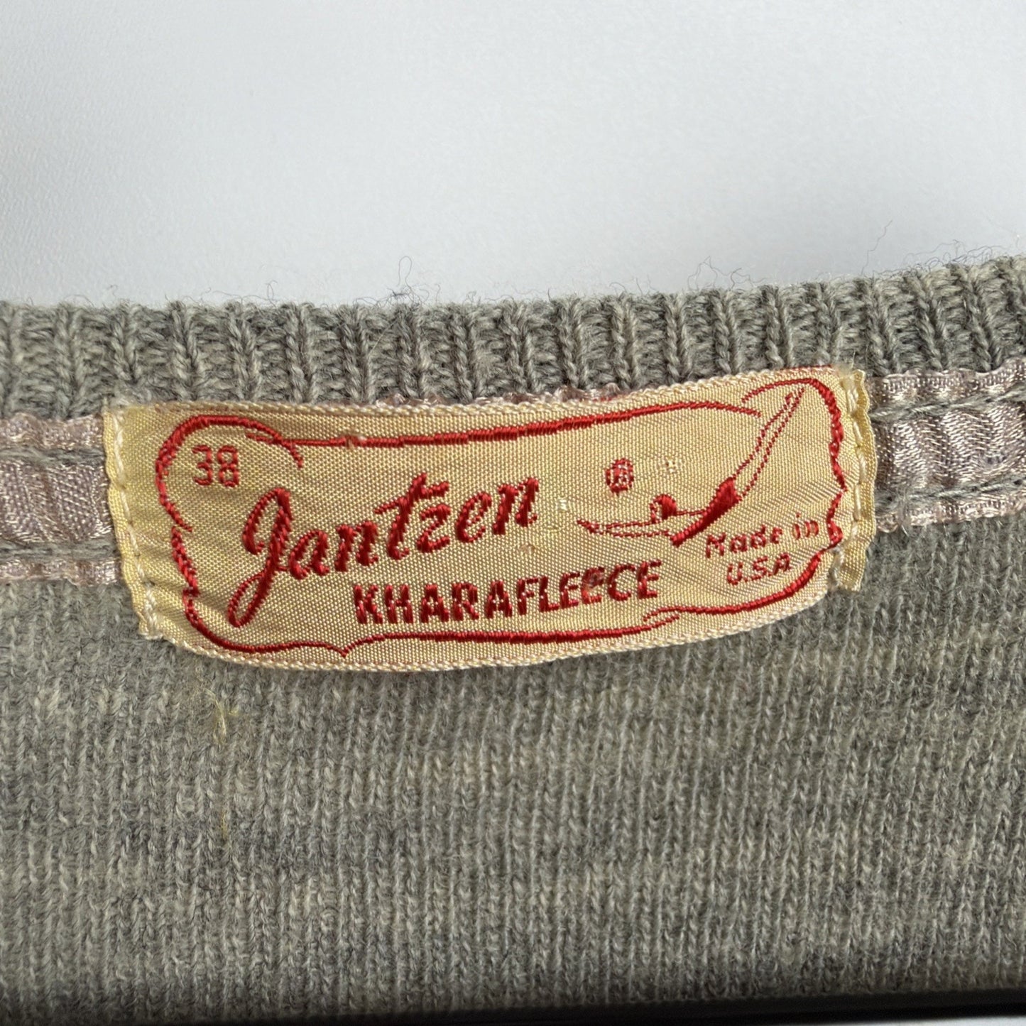 Vintage 1951 Jantzen Kharafleece Grey Men V Neck Sweater 38 Made in USA