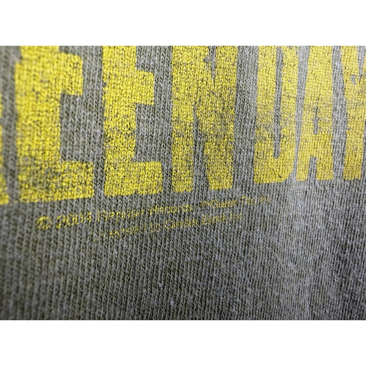 Vintage 2004 Green Day American Idiot Tour Shirt Cinder Block License L 22x27