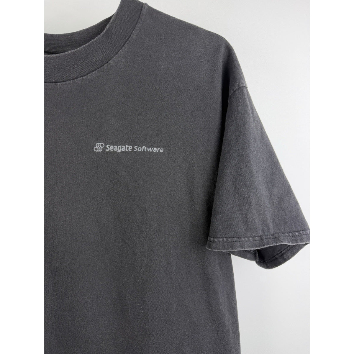Vintage 90’s Seagate Software HOLOS Rare Tech Promo Tee Graphic Shirt XL 23x29