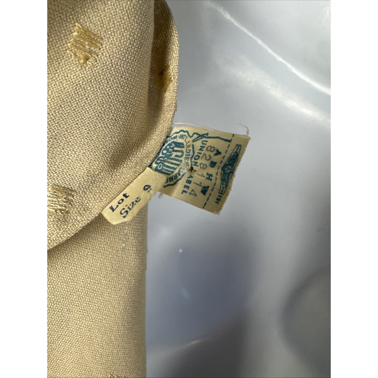 1950s Embroidered Tan Wiggle Pencil Dress - XS