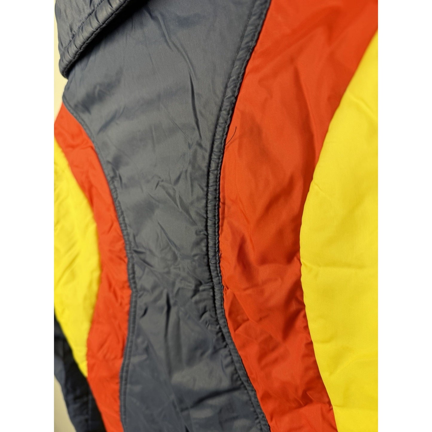 Vintage 1970s Fitted Puffer Ski Jacket Women’s Small / Medium Retro Disco