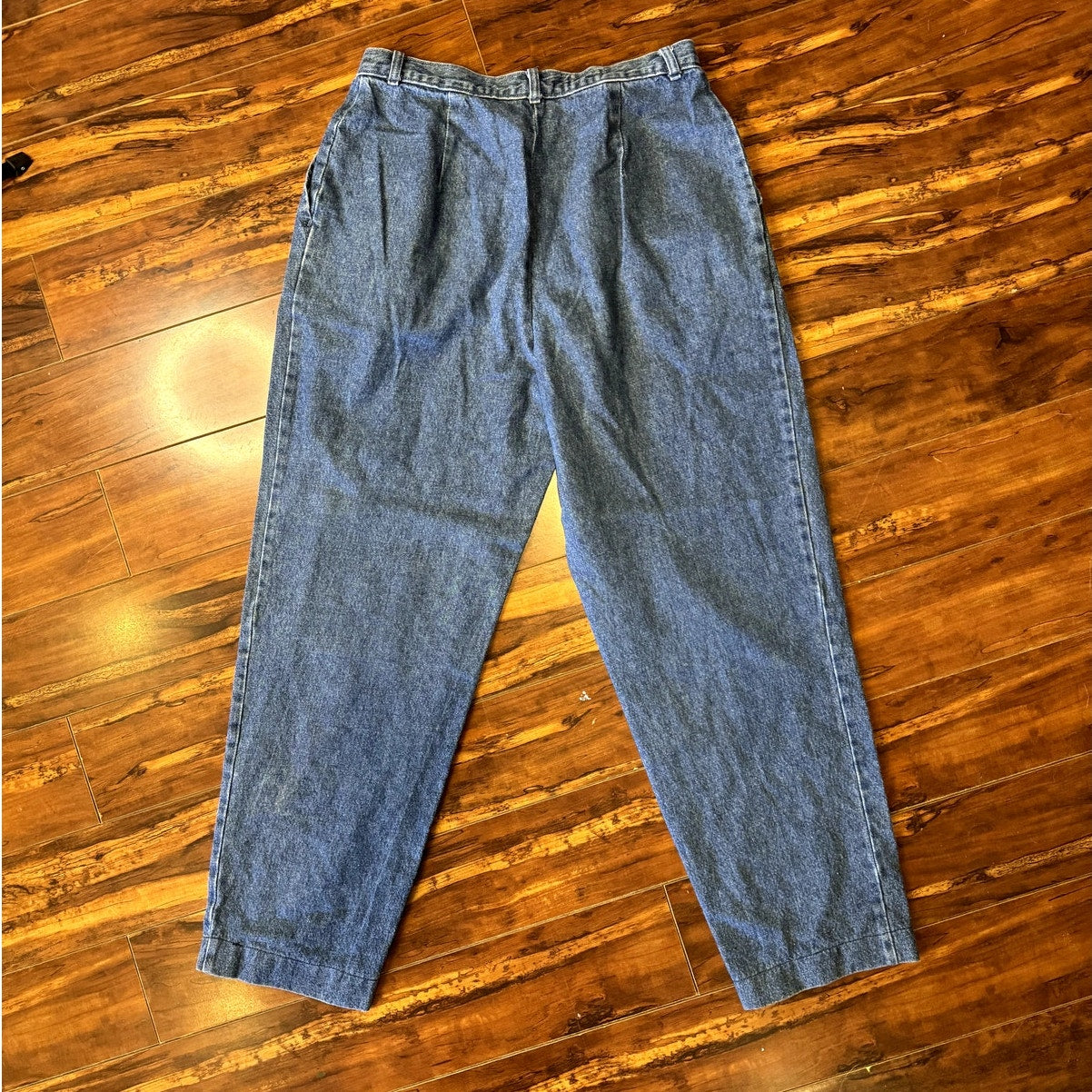 Levi's size 14 mom jeans (1980s)