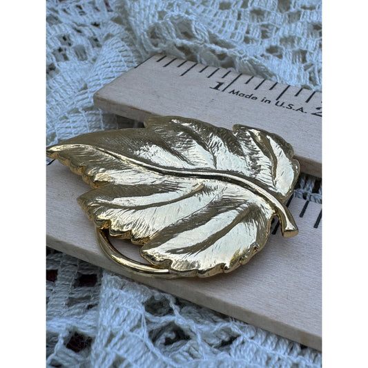 Gold Leaf scarf clip (1970s)