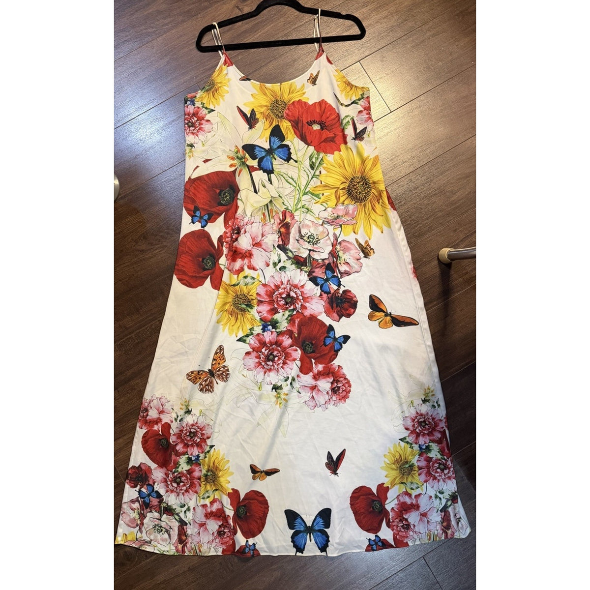 Wrap Up By VP Bouquet Chemise Medium Slip Dress