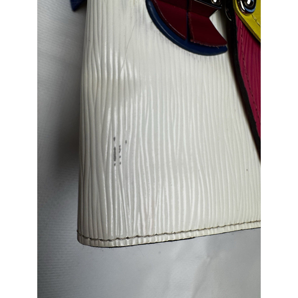 2014 Louis Vuitton Cruise Limited Edition Epi Leather Tribal Mask Sarah Wallet