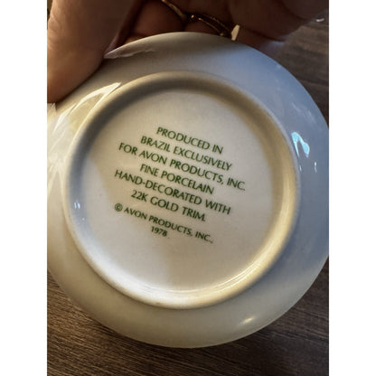 1978 Avon strawberry porcelain tea cup candle, new old stock