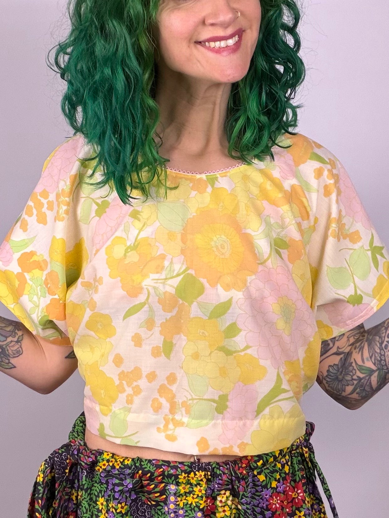 Pale Flower Power Wrap Top (OSFM)