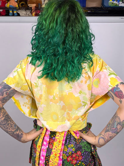 Pale Flower Power Wrap Top (OSFM)