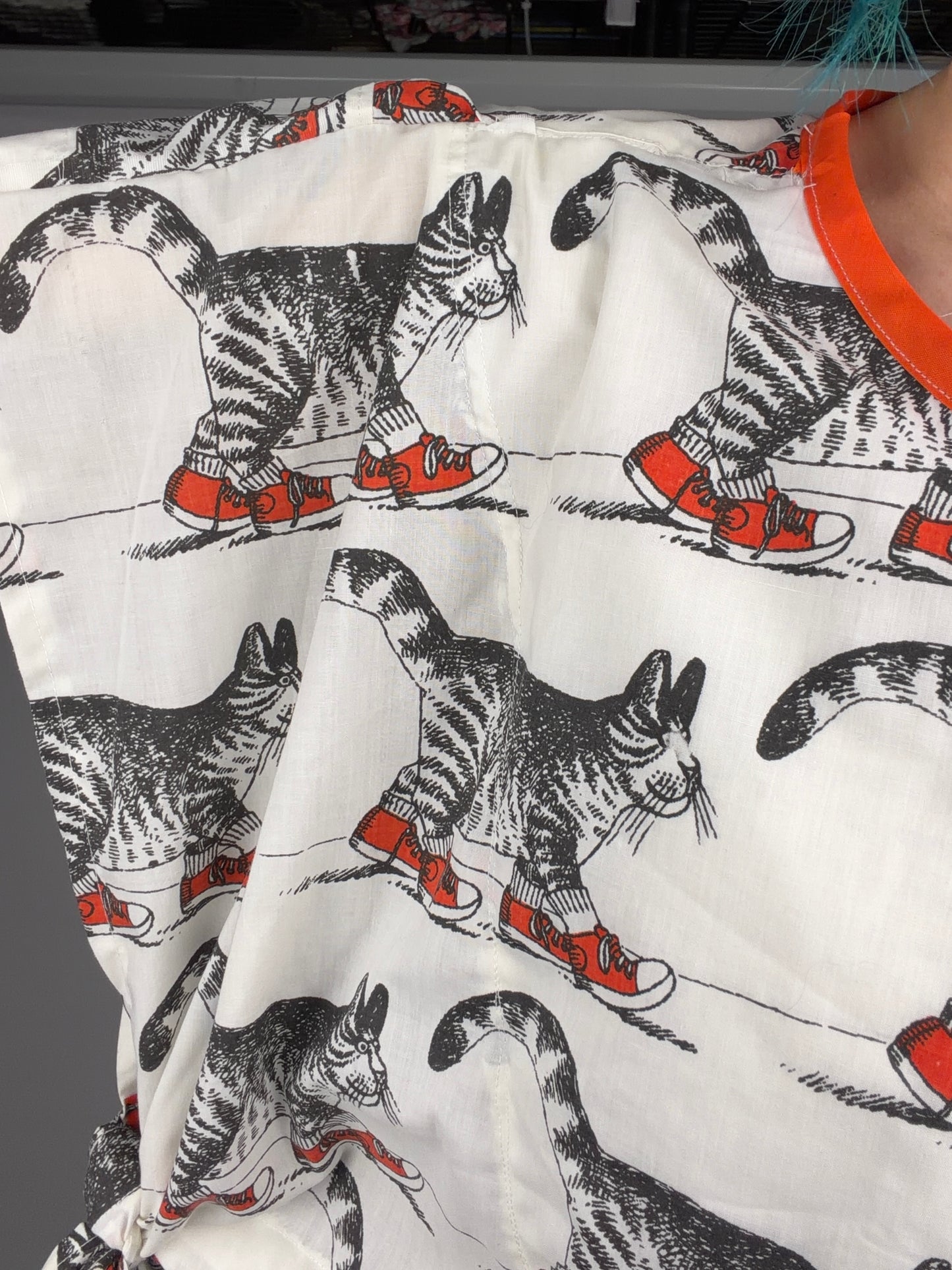 Cat Under Wraps top: XS-XL