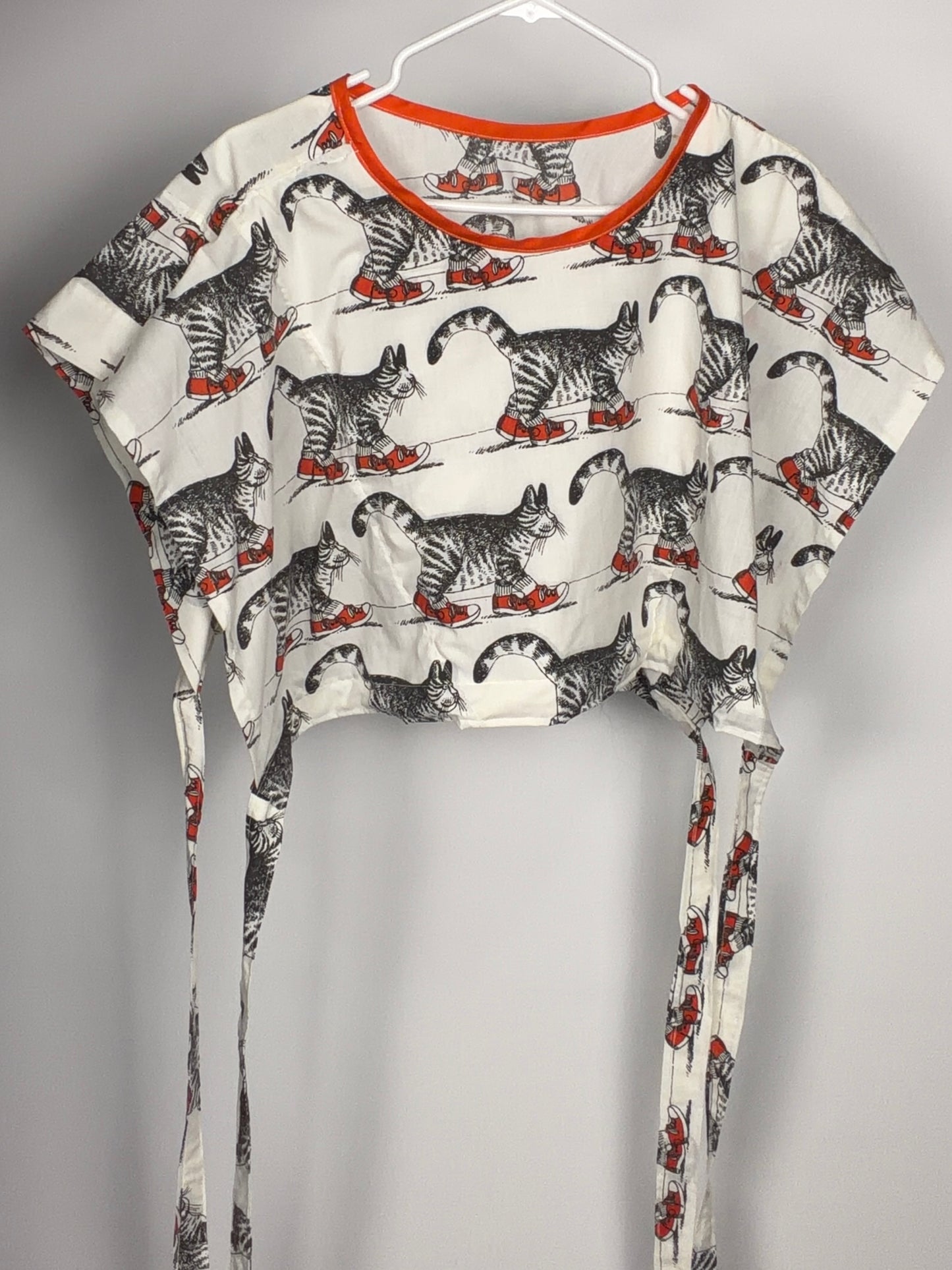 Cat Under Wraps top: XS-XL