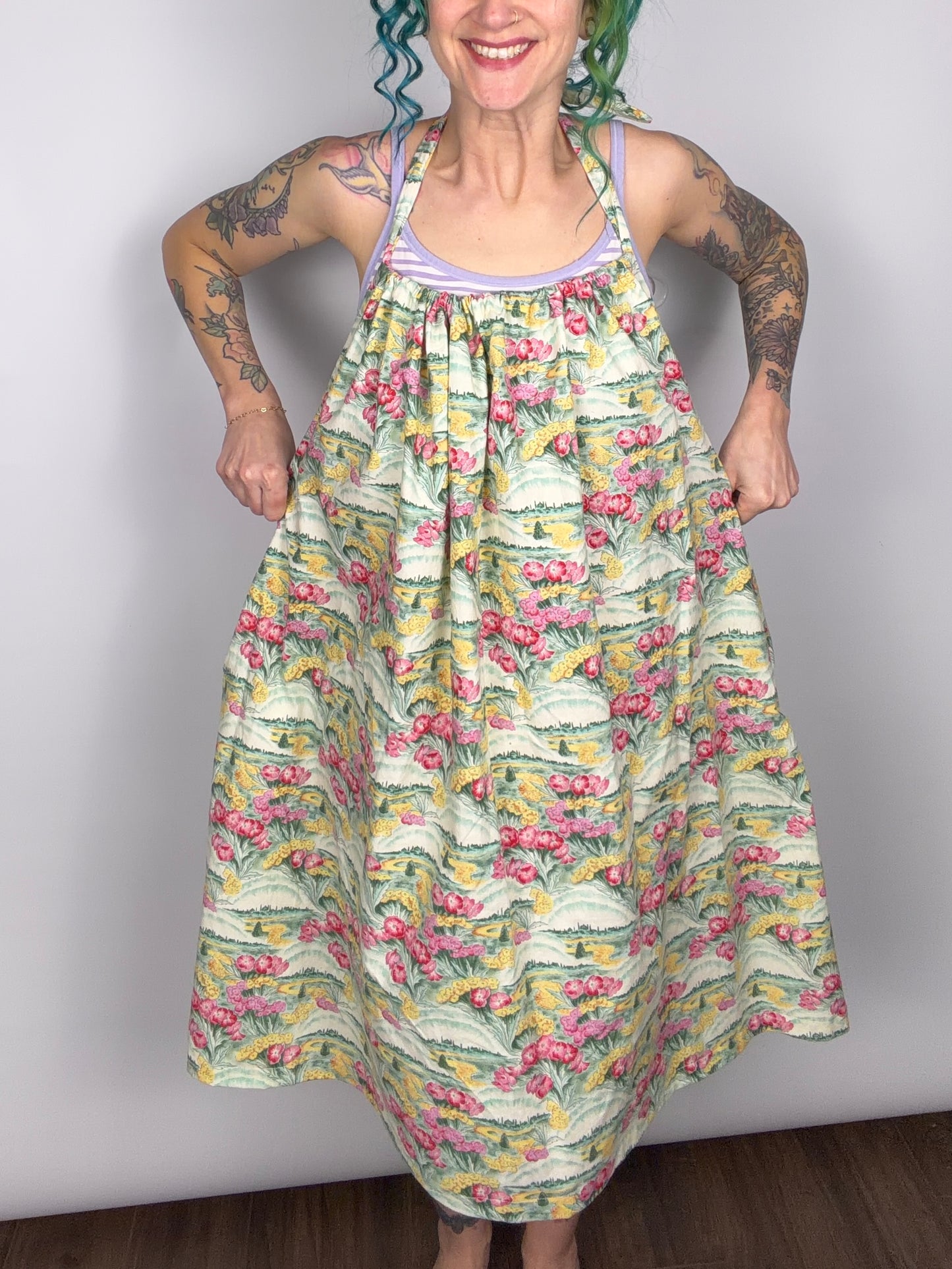 Hawaiian Daydream, backless shortie dress: S-XL