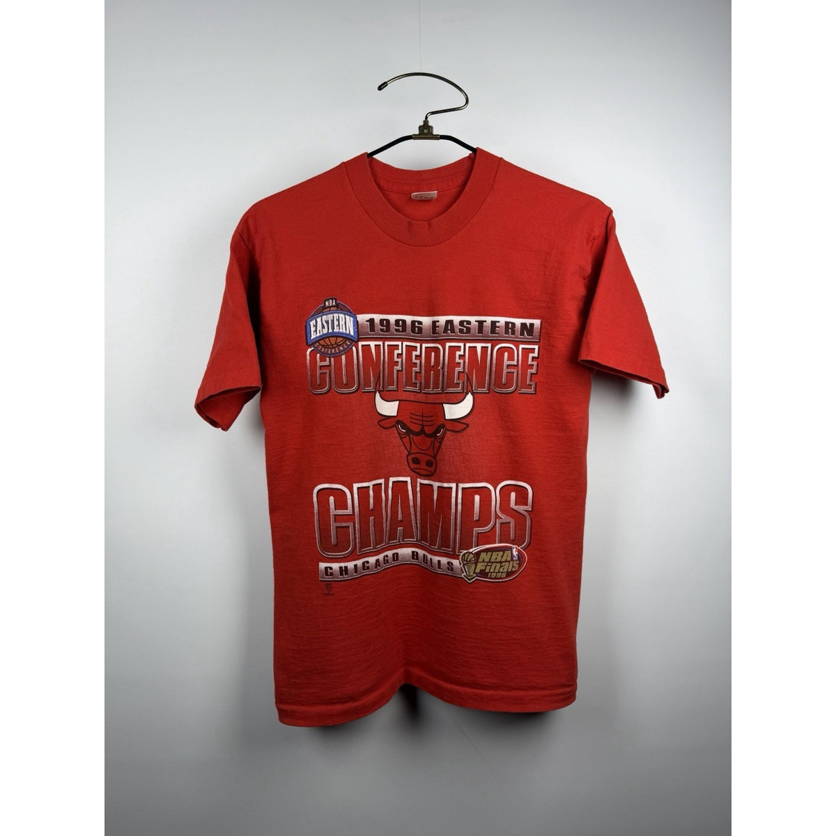 Vintage 1996 Chicago Bulls Eastern Conference Champs tee, L