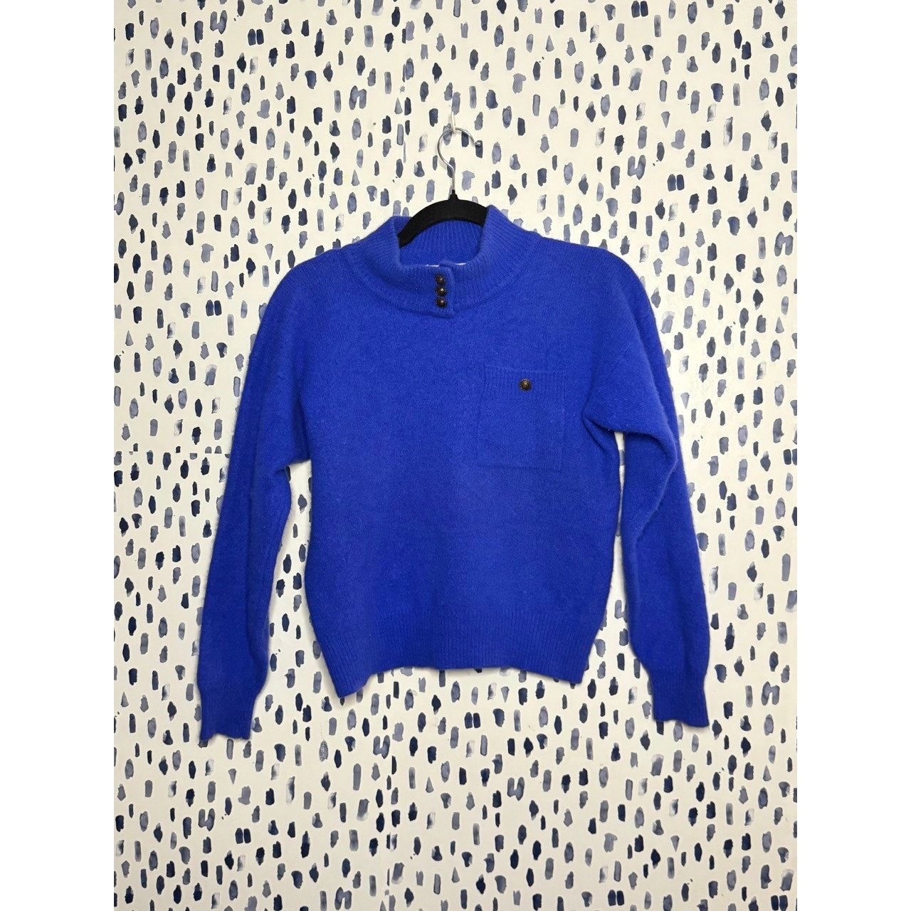 Royally soft, wool/angora sweater (1980s)