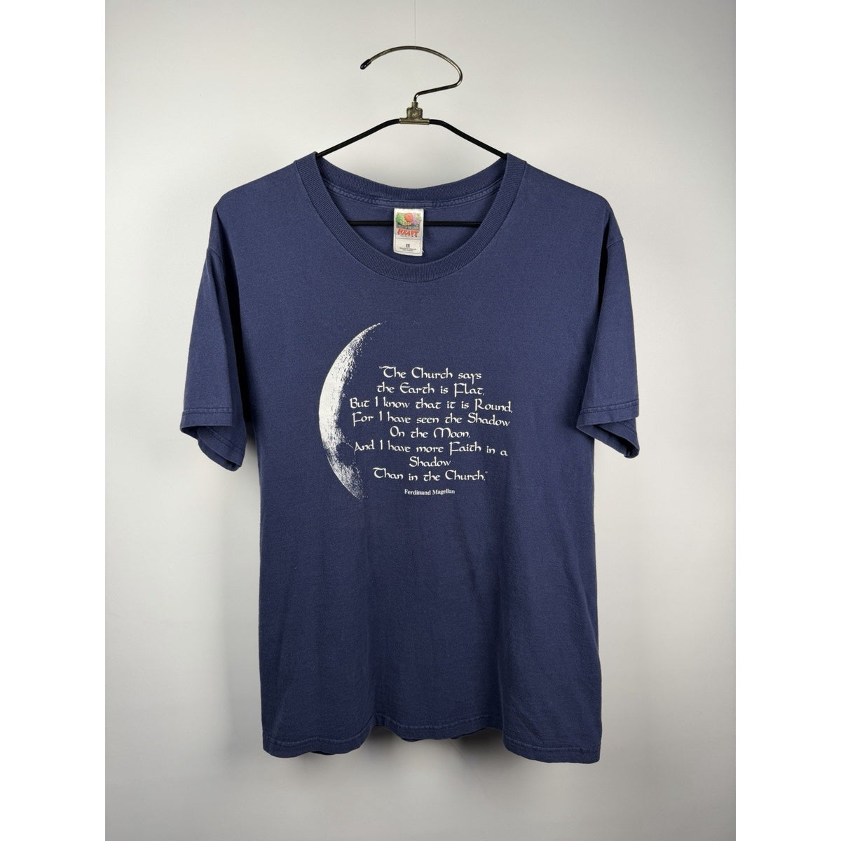 Vintage 90s Fruit of the Loom Ferdinand Magellan Flat Earth T-Shirt Mens L Blue