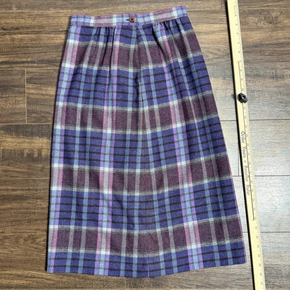 Pretty in Pendleton wool skirt (1960s)