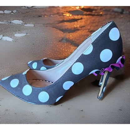 Betsey Johnson Polka Dot Pumps with Purple Ruffle Women's size 6.5 EUC - 4" Heel