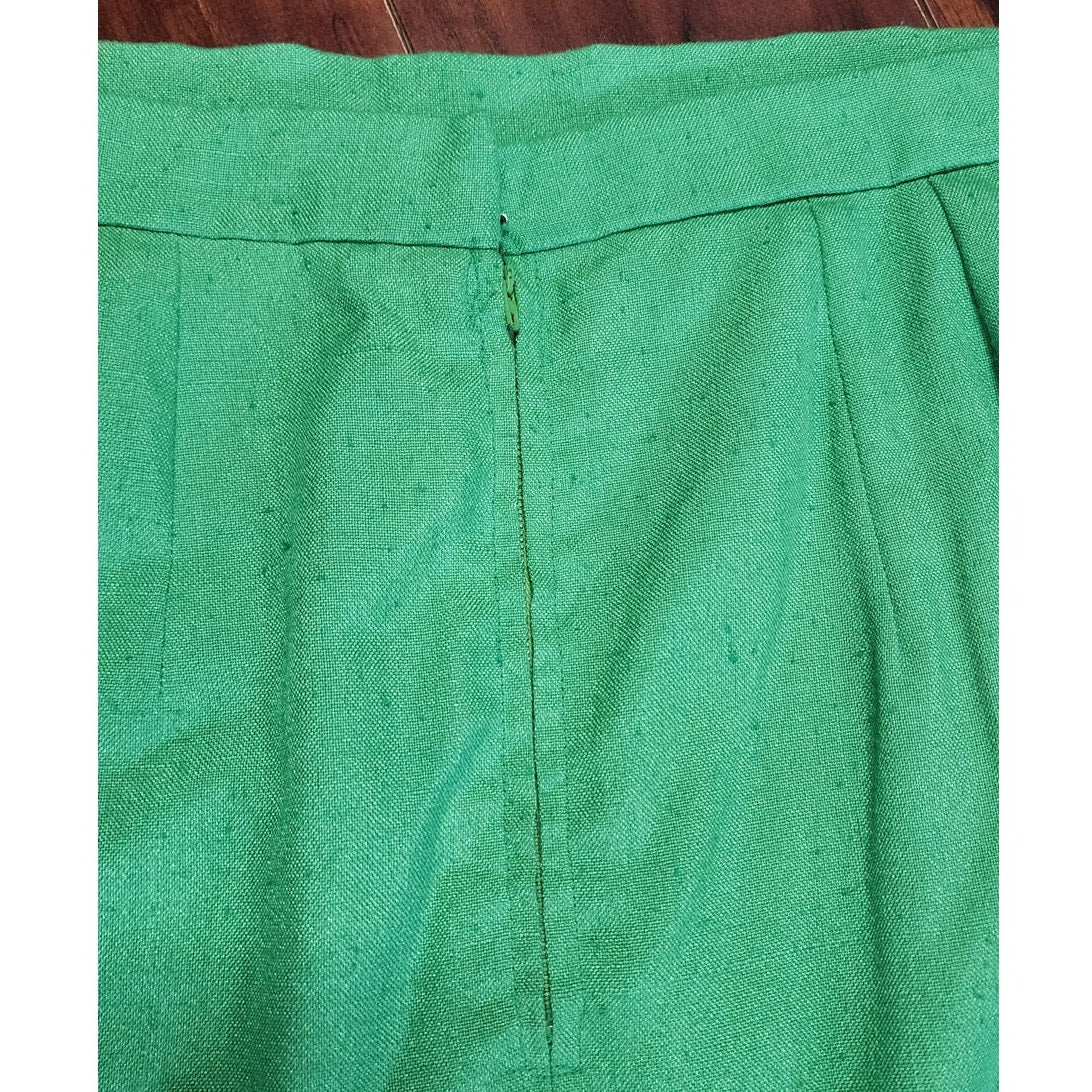 The “I miss you, Kelly” green knit skirt (1960s)