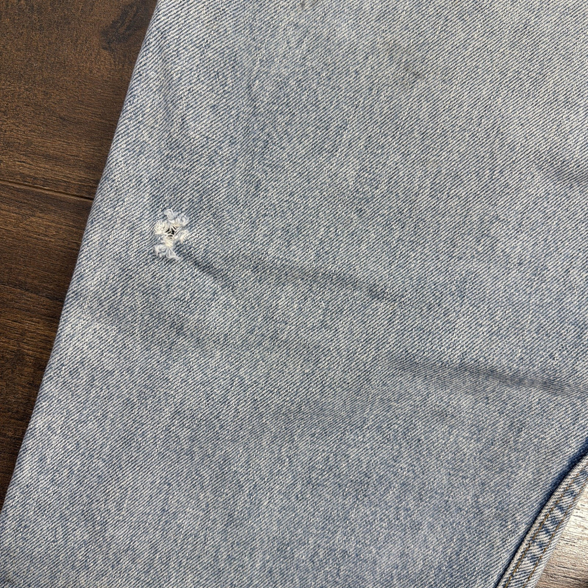 Vintage Levis 550 Jeans Mens 38x32 Relaxed Fit Thrashed Made USA 90s Denim