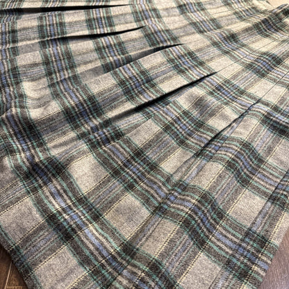 Vintage 1950s Summit of Boston tartan wool pleated skirt, XS (25 in)