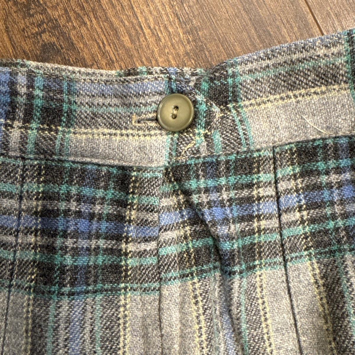 Vintage 1950s Summit of Boston tartan wool pleated skirt, XS (25 in)