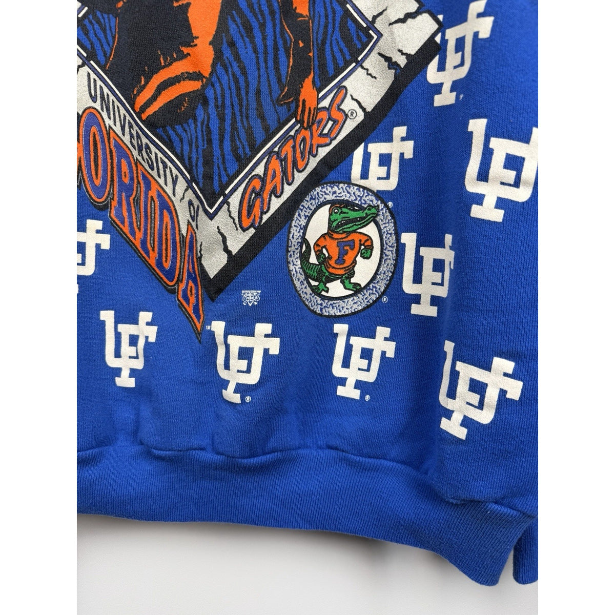 Vintage 90’s Florida Gators Big Graphic Front AOP NCAA Football Crewneck L 23x26