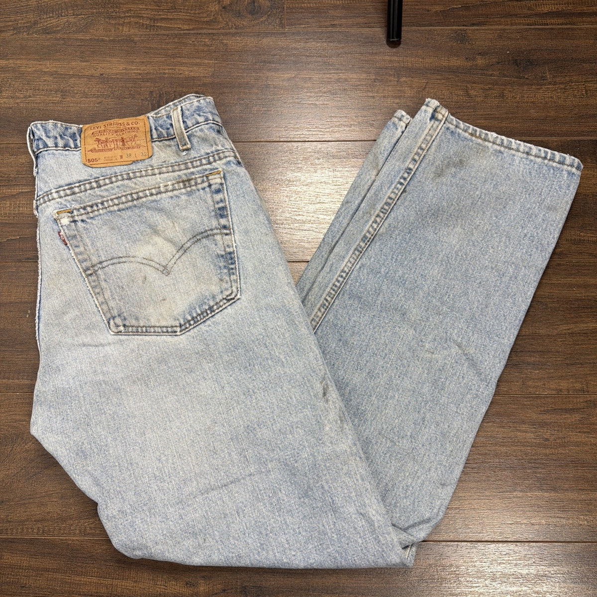 Vintage Levis 550 Jeans Mens 38x32 Relaxed Fit Thrashed Made USA 90s Denim