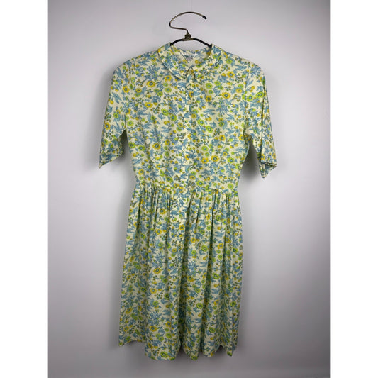 Vintage 1950s pinup floral shirt dress with peter pan collar size small