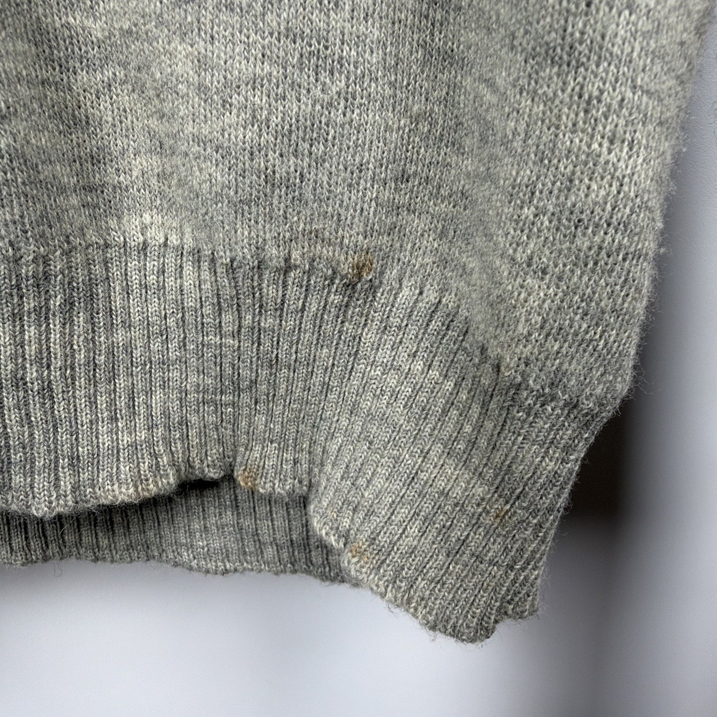 Vintage 1951 Jantzen Kharafleece Grey Men V Neck Sweater 38 Made in USA