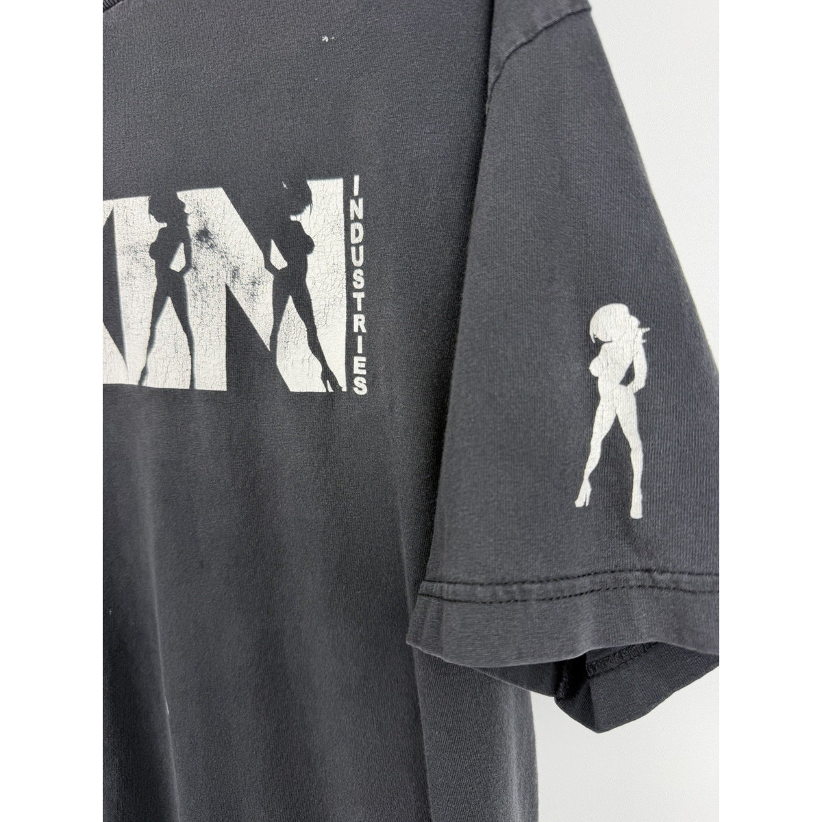 Vintage 2000s Skin Industries distressed tee, XL
