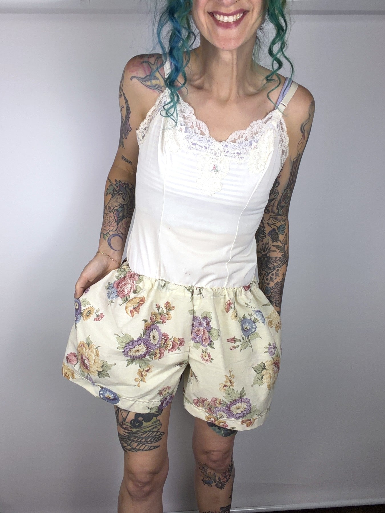 Upcycled floral sheet shorts — view 3