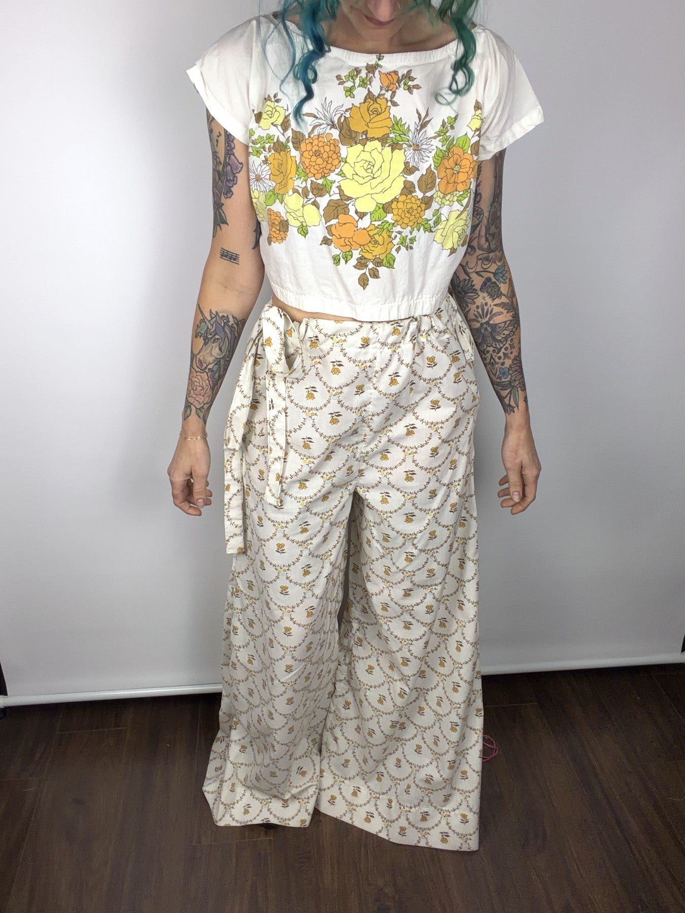 Handmade Tupperware-vibe pants and top set — view 5